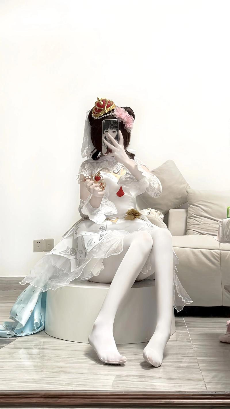 新婚妻子的Cosplay生活安卓mod解锁？全部剧情全开方法