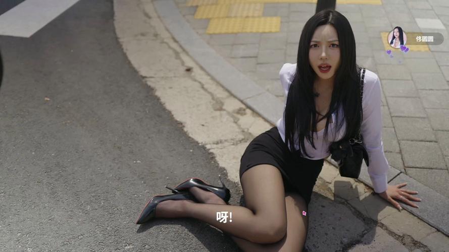 阿西美女室友最新版本是多少(查找方法和答案快速获取)