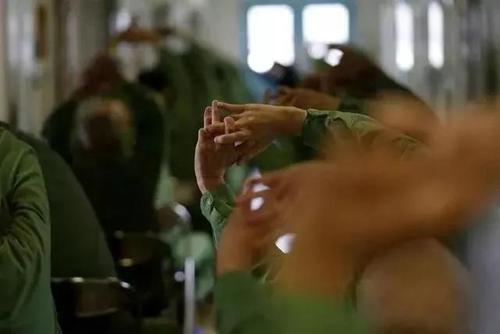 变态监狱在哪下载免费？实测有效链接大曝光！