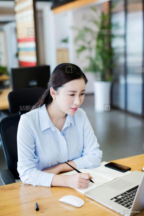 如何免费下载公司的女孩地址？完整步骤快速搞定！